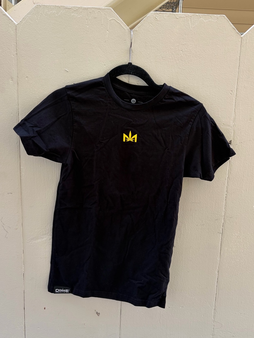 BLACK TEE
